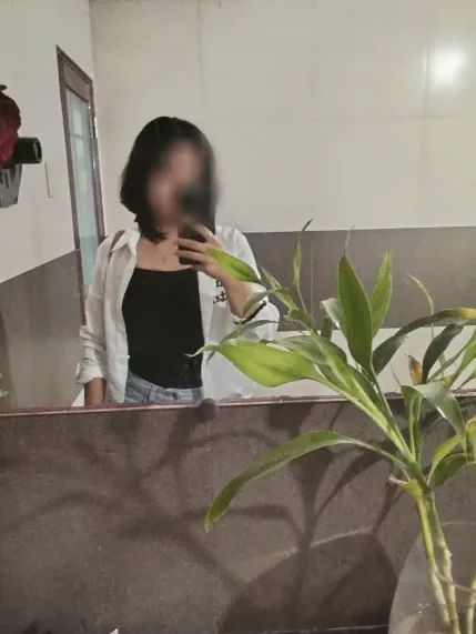 Aleyna, 25