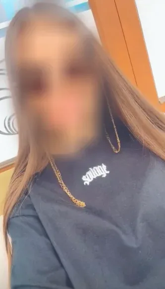 Antonia, 27
