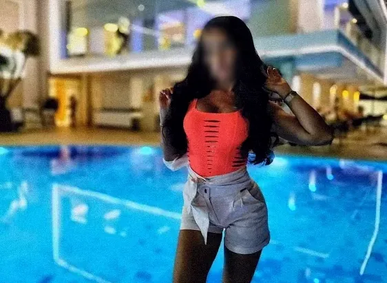 Aylin, 40