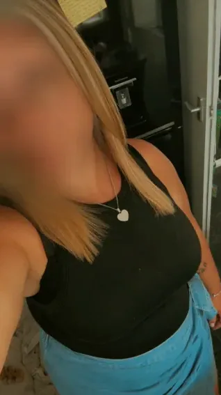 Chiara, 28