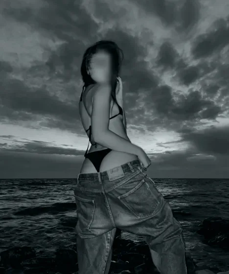 Diana, 30