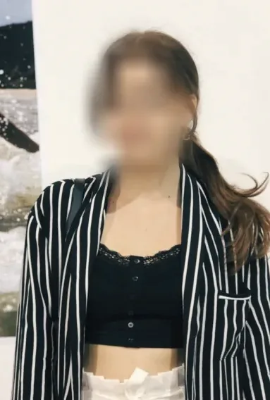 Diana, 28