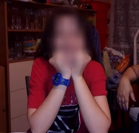 Emily, 25