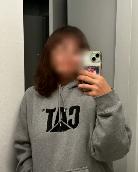 Ida, 24