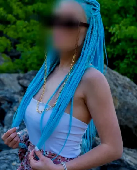Kim, 33