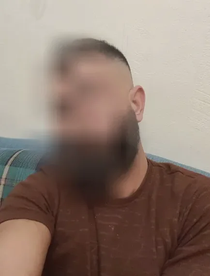 Lea, 33