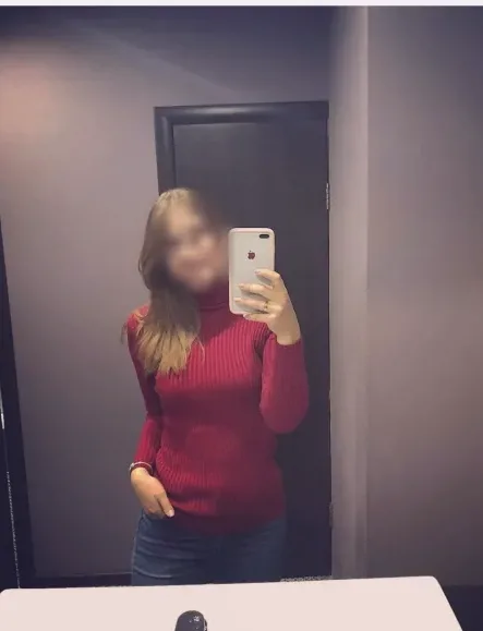 Nadja, 32