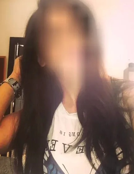 Nina, 36