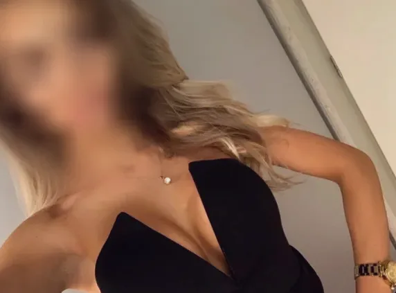 Sophie, 30